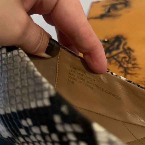 Beautiful NWOT Aerosoles! Size 10! Animal print pattern. - Picture 7 of 9